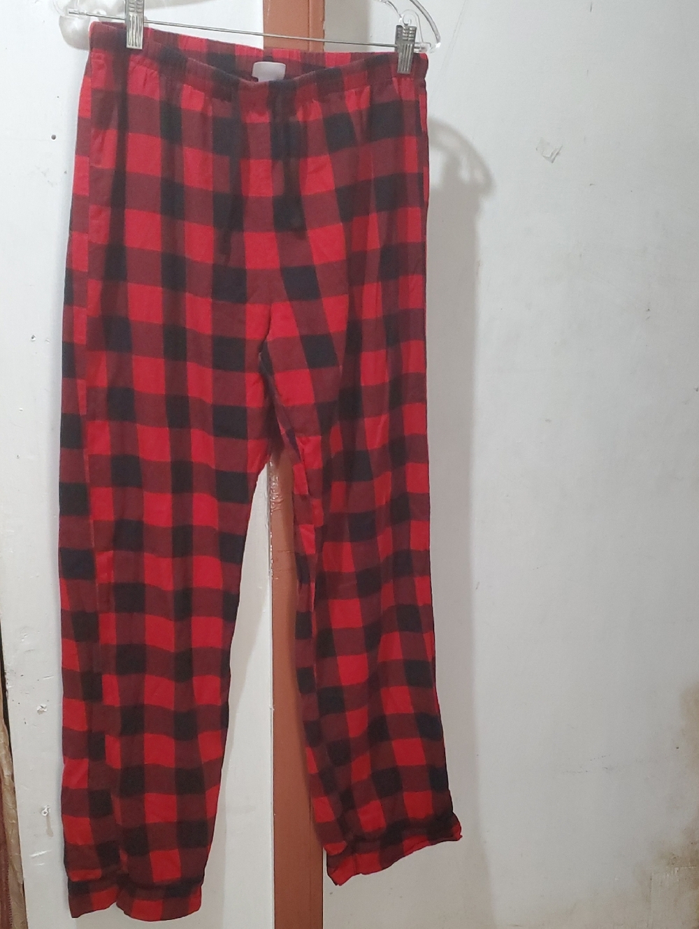 Wondershop Red and Black Buffalo Plaid Sleepwear Pants Size M